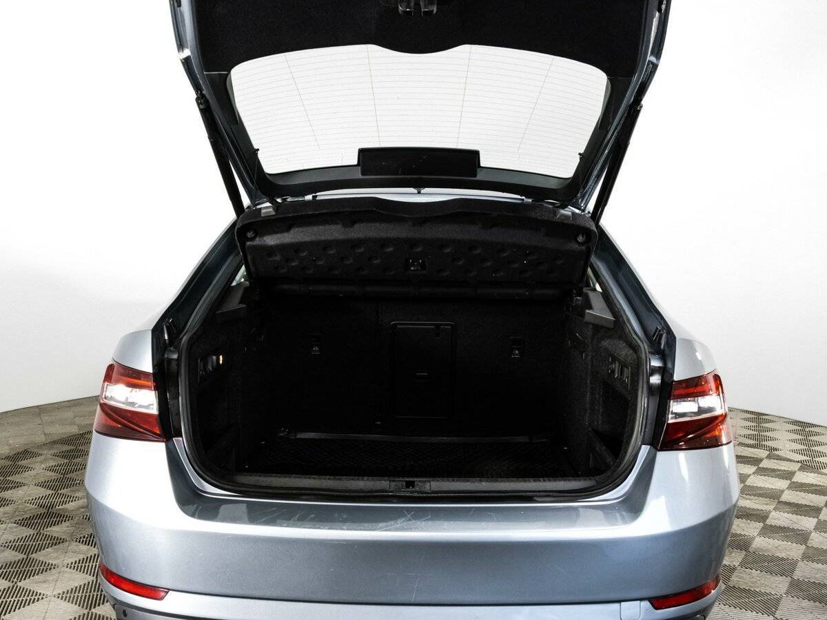 Skoda Superb с пробегом — 2017 год. Фото: #23