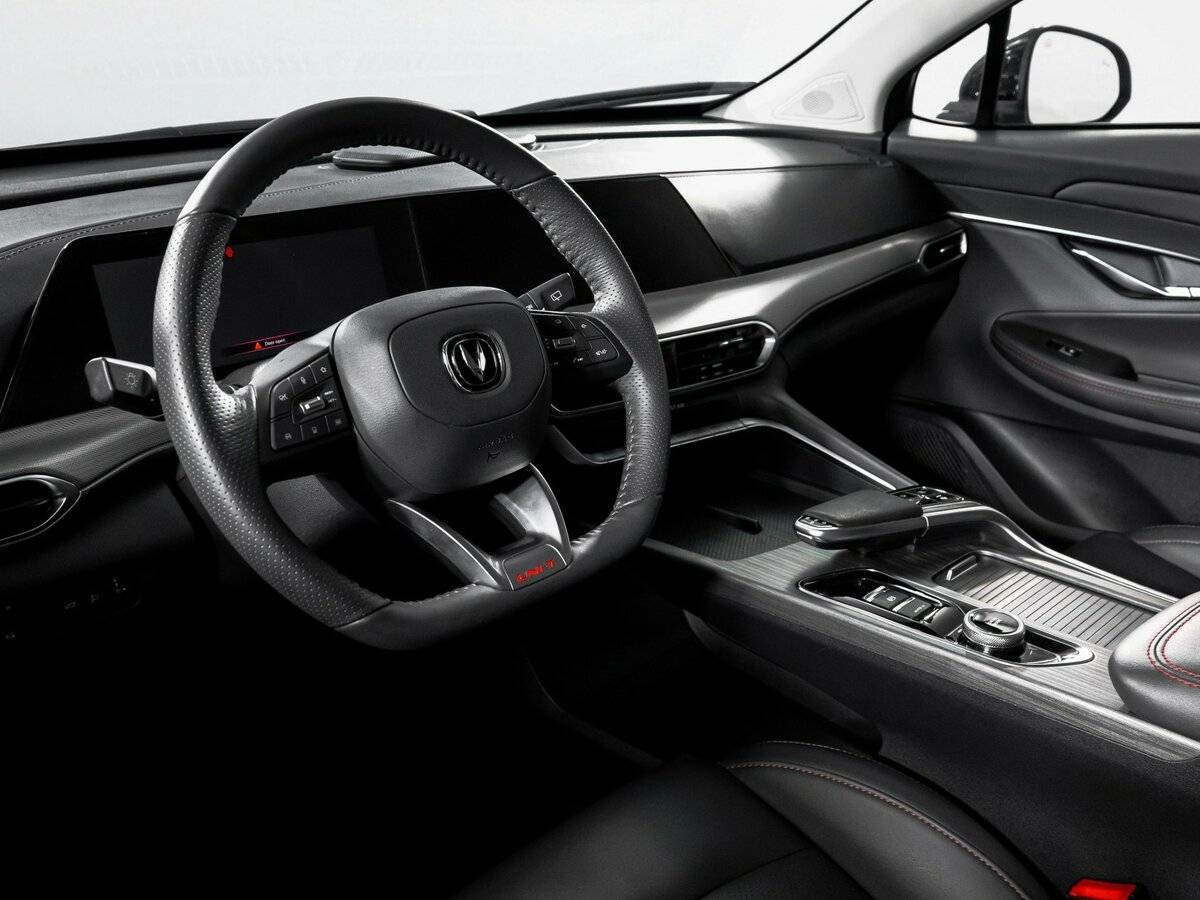 Changan UNI-T с пробегом — 2023 год. Фото: #13