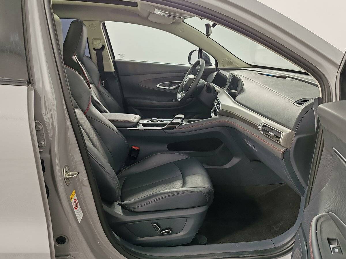 Changan UNI-T с пробегом — 2023 год. Фото: #18