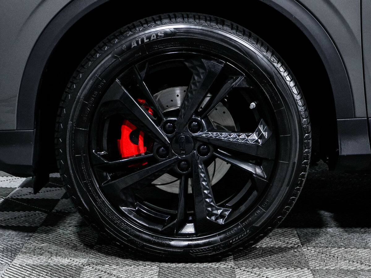 Geely Coolray с пробегом — 2023 год. Фото: #14