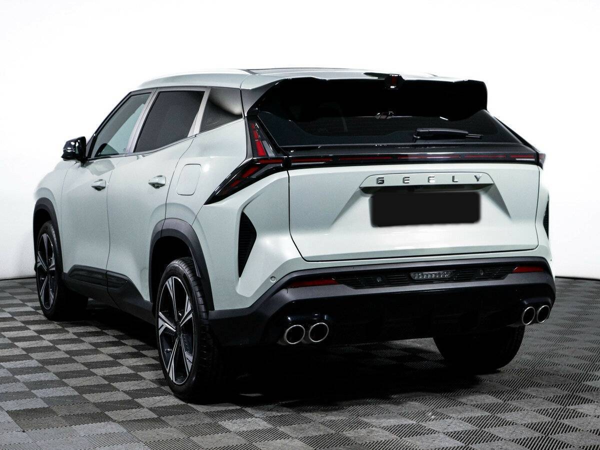 Geely Atlas с пробегом — 2023 год. Фото: #6