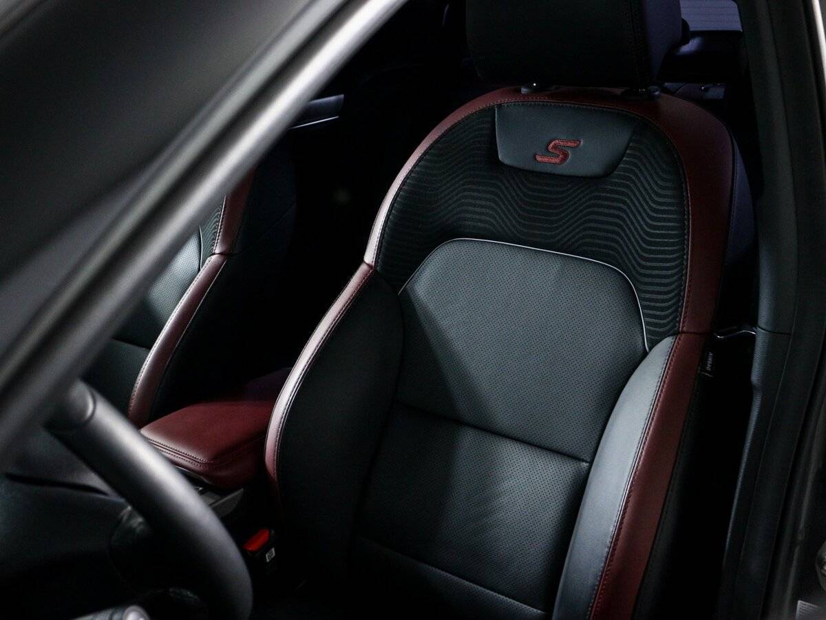 Geely Coolray с пробегом — 2024 год. Фото: #21