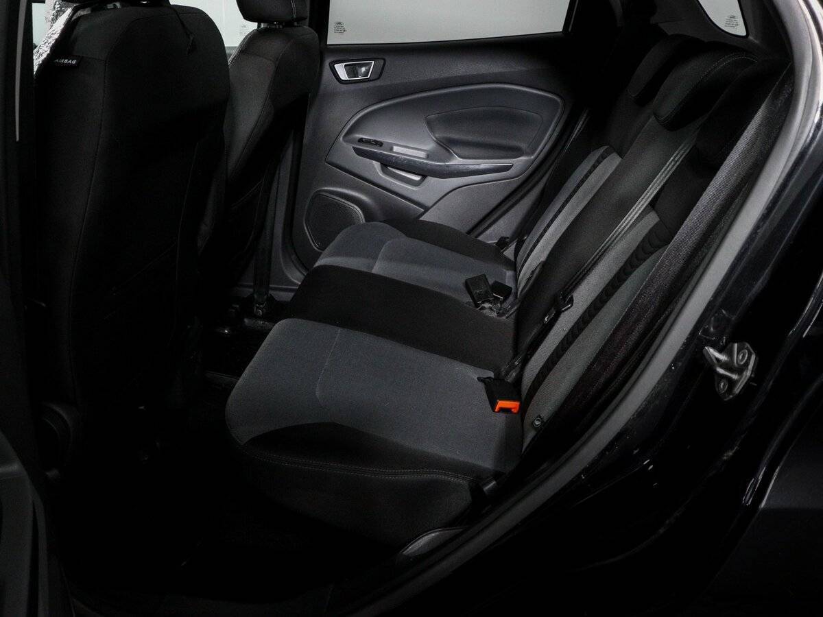 Ford EcoSport с пробегом — 2015 год. Фото: #9