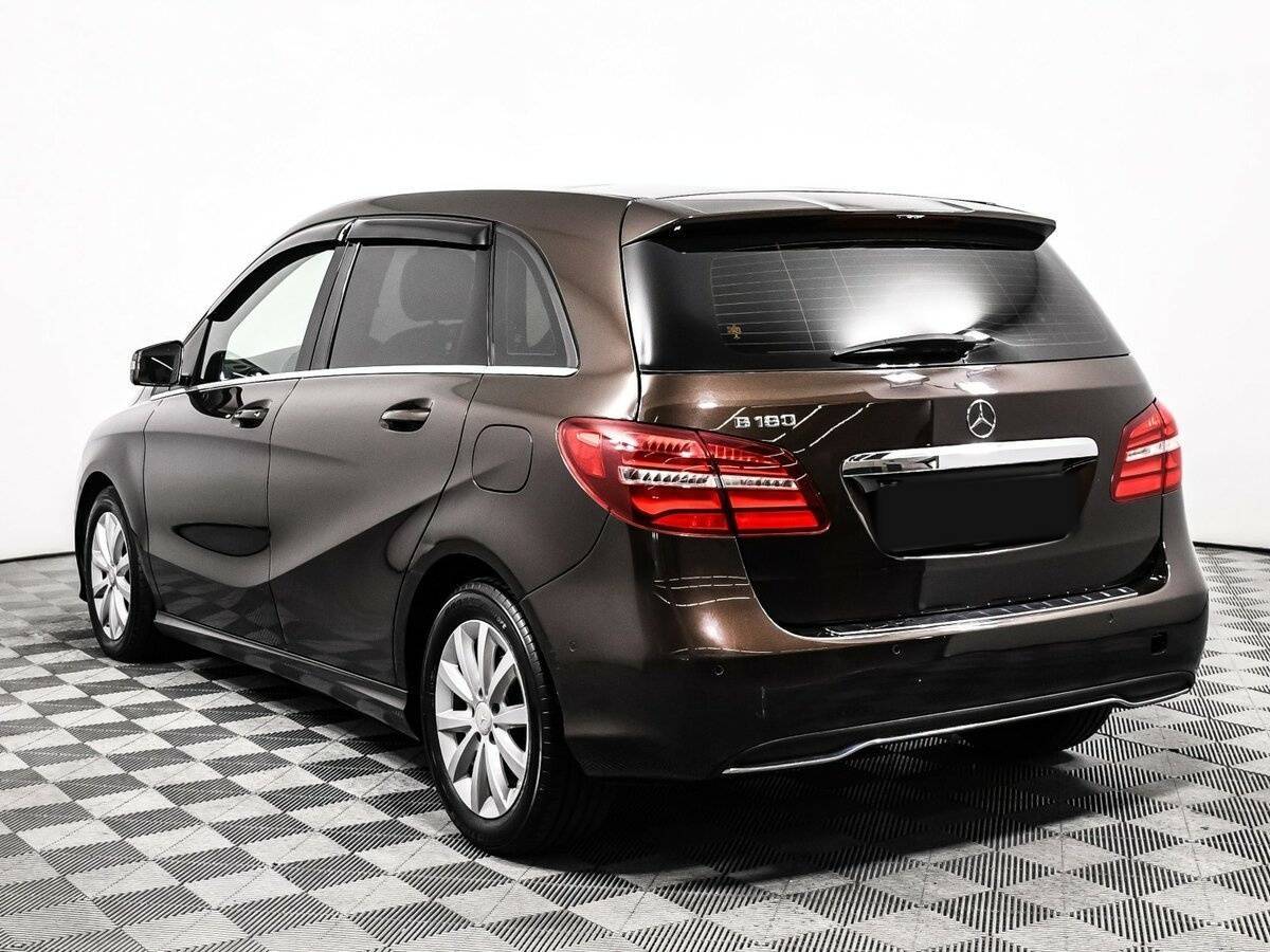 Mercedes-Benz B-Класс с пробегом — 2015 год. Фото: #6