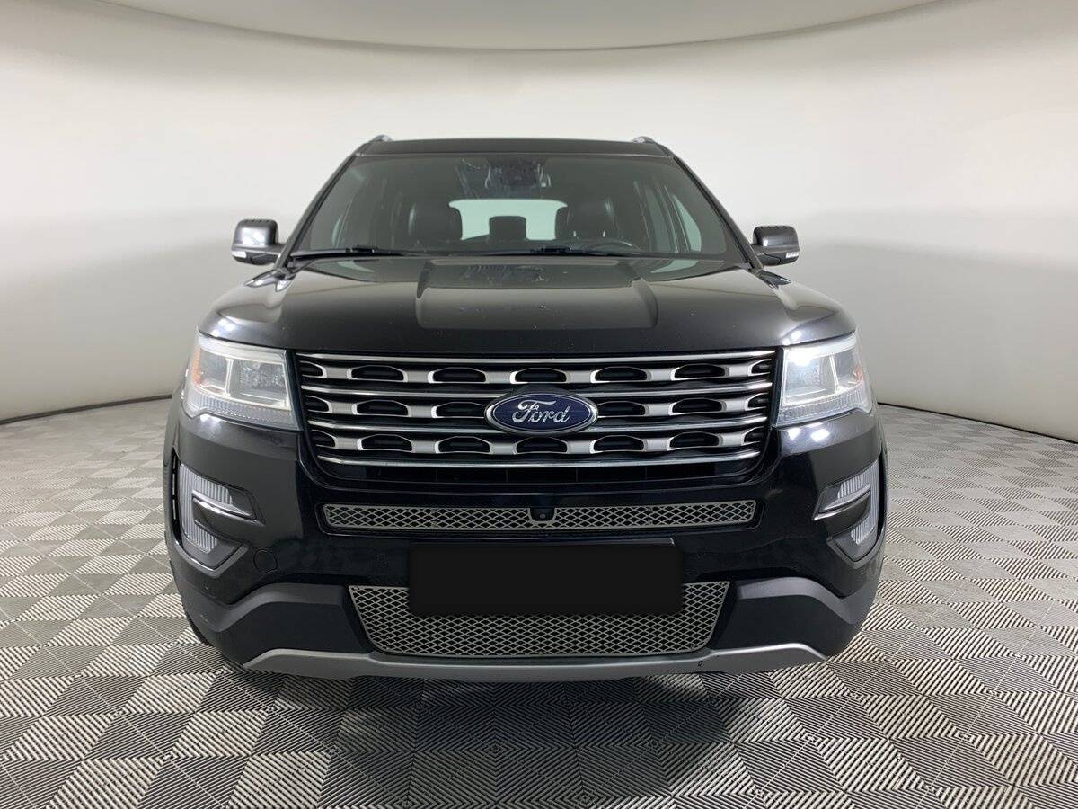 Ford Explorer с пробегом — 2016 год. Фото: #1