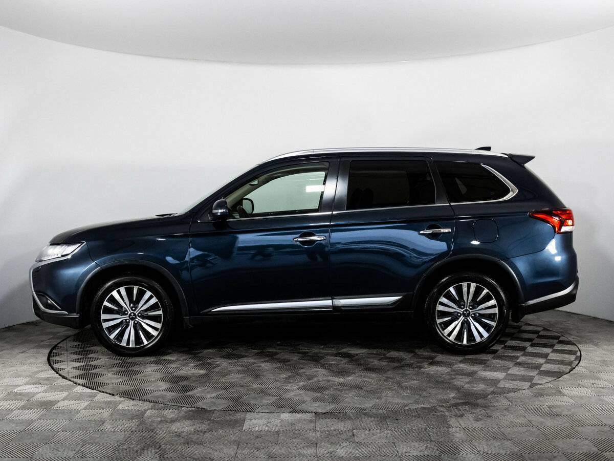 Mitsubishi Outlander с пробегом — 2020 год. Фото: #7