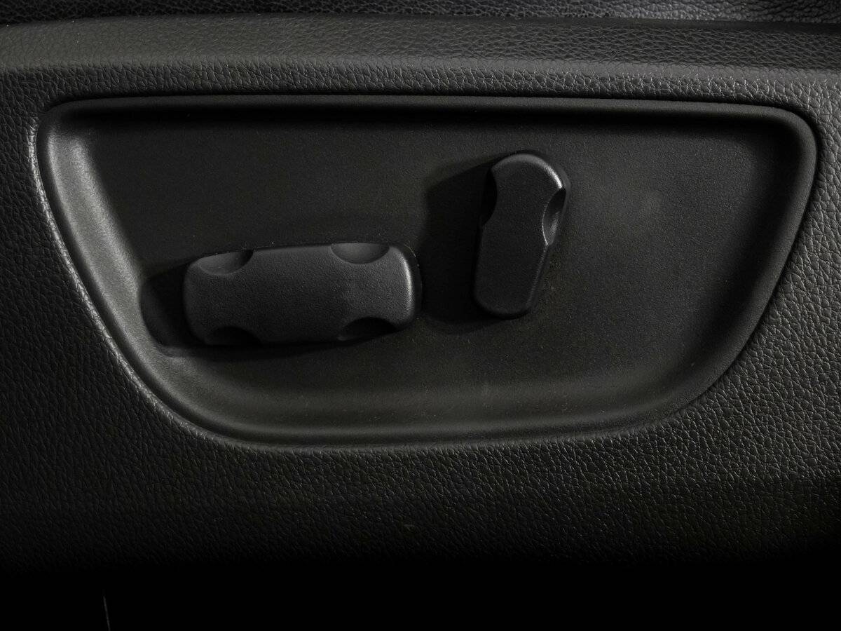 Mitsubishi Pajero Sport с пробегом — 2018 год. Фото: #19