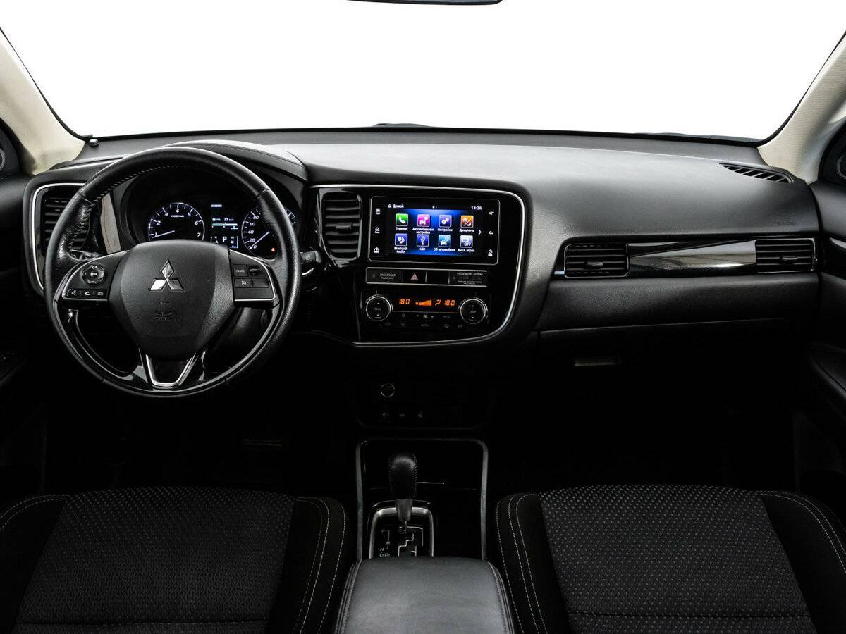 Mitsubishi Outlander с пробегом — 2019 год. Фото: #9