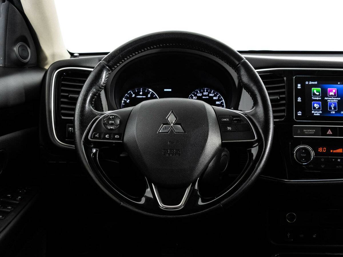 Mitsubishi Outlander с пробегом — 2019 год. Фото: #11