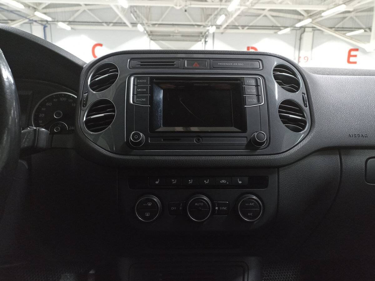 Volkswagen Tiguan с пробегом — 2016 год. Фото: #14