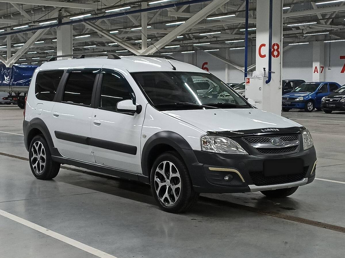 Lada (ВАЗ) Largus с пробегом — 2017 год. Фото: #2