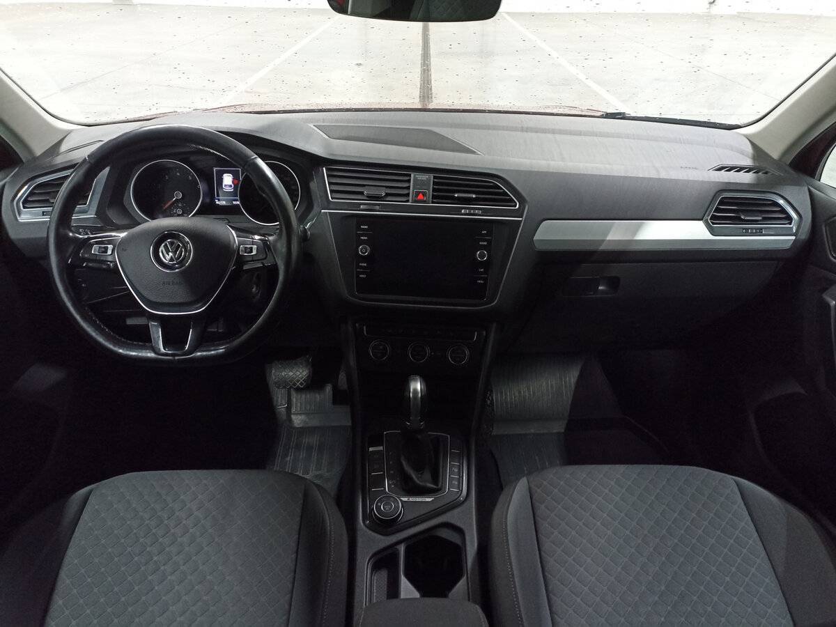 Volkswagen Tiguan с пробегом — 2018 год. Фото: #13