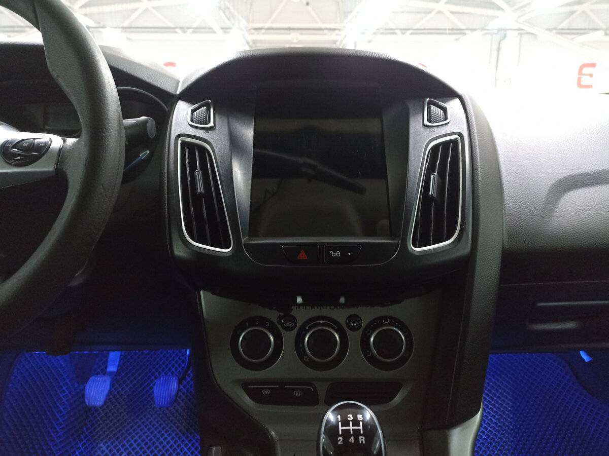 Ford Focus с пробегом — 2013 год. Фото: #14