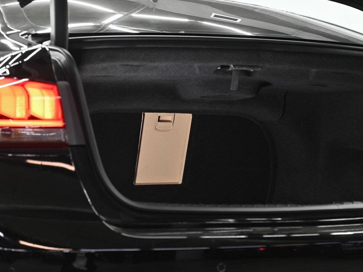 Hyundai Genesis с пробегом — 2016 год. Фото: #5