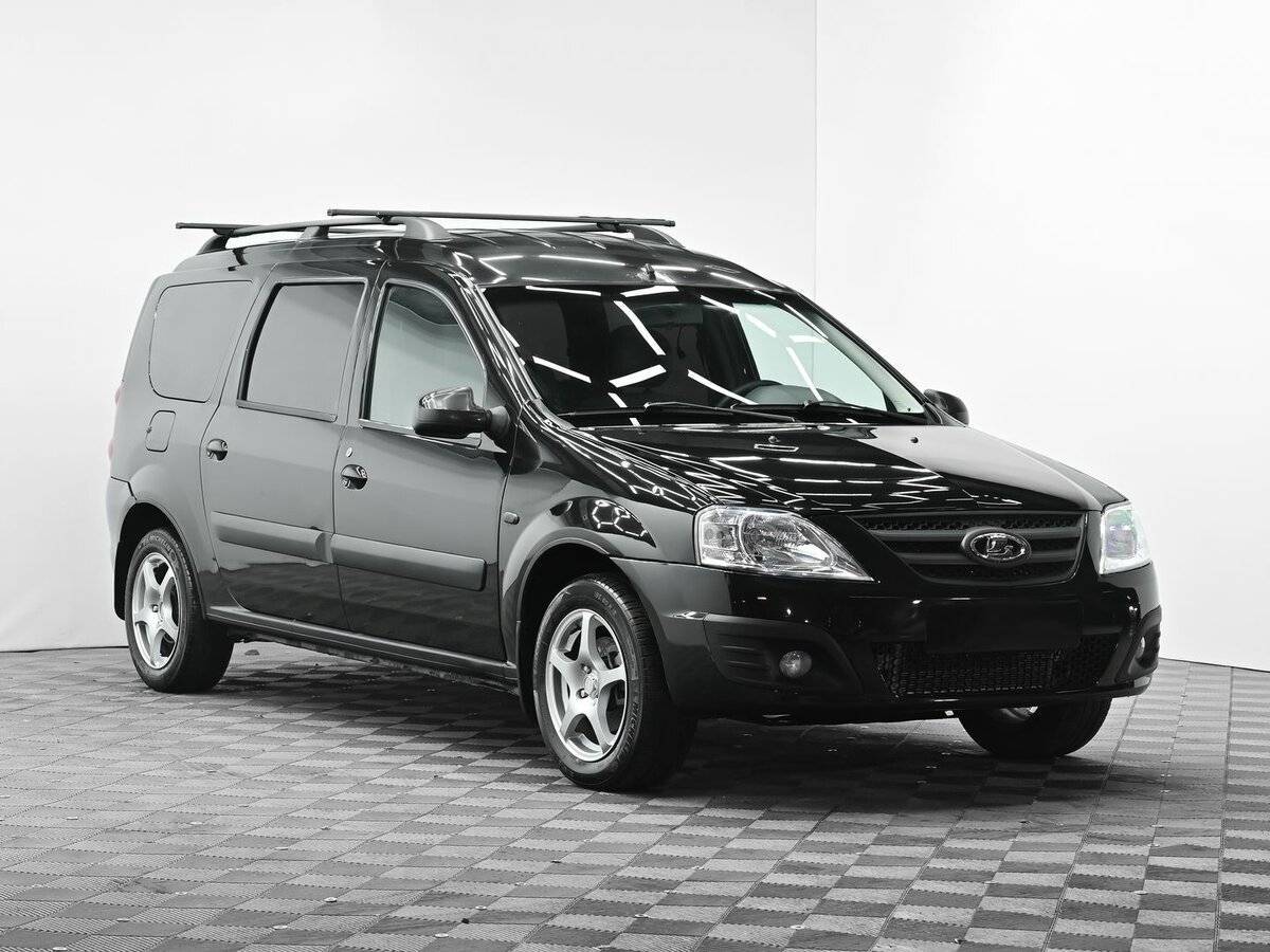 Lada (ВАЗ) Largus с пробегом — 2015 год. Фото: #1