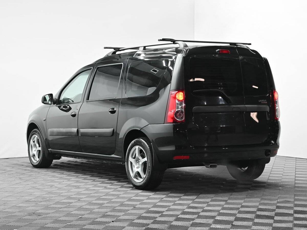 Lada (ВАЗ) Largus с пробегом — 2015 год. Фото: #2