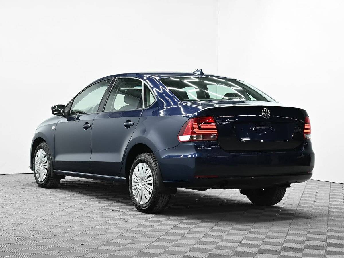 Volkswagen Polo с пробегом — 2016 год. Фото: #2