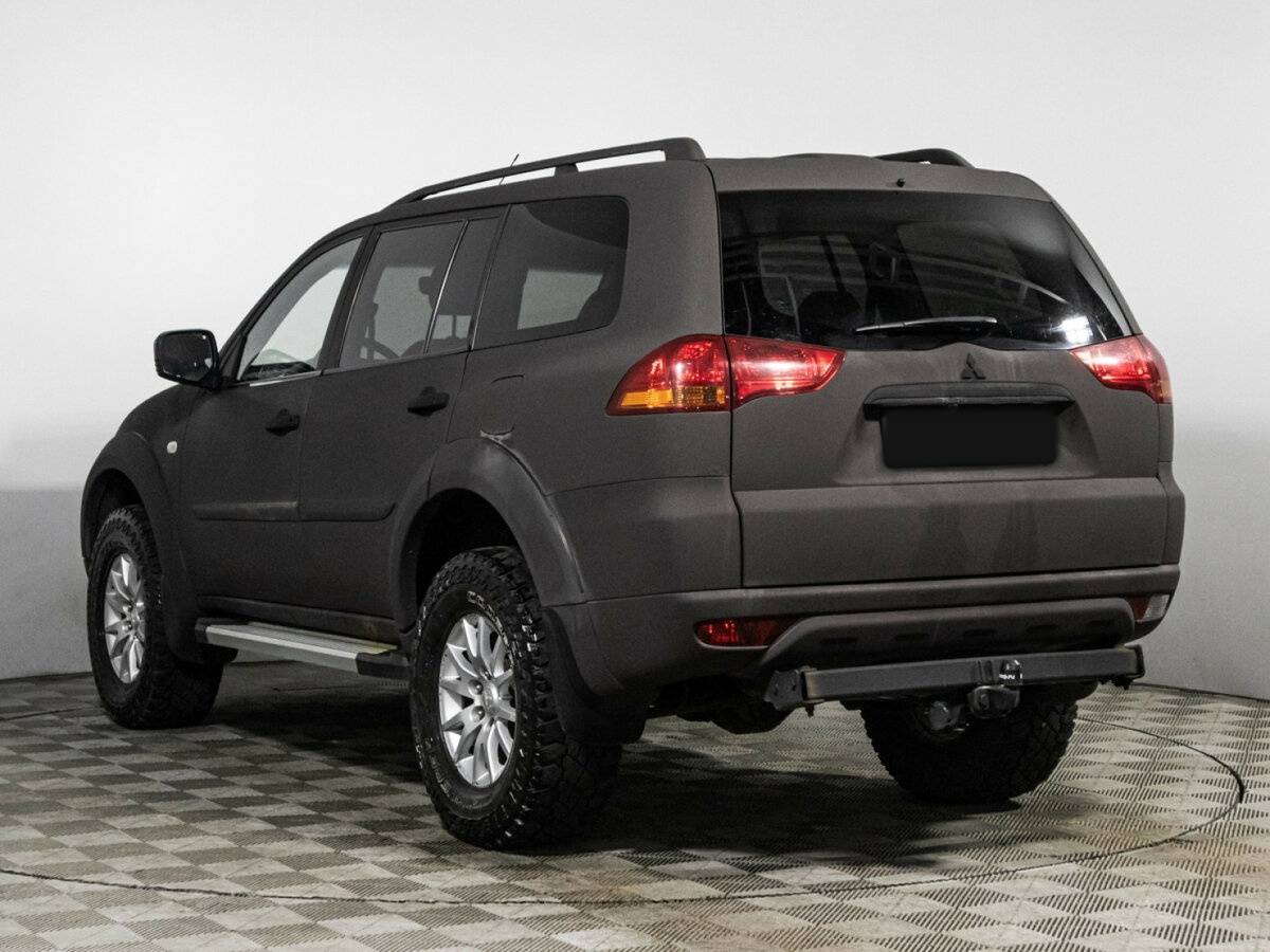 Mitsubishi Pajero Sport с пробегом — 2012 год. Фото: #6