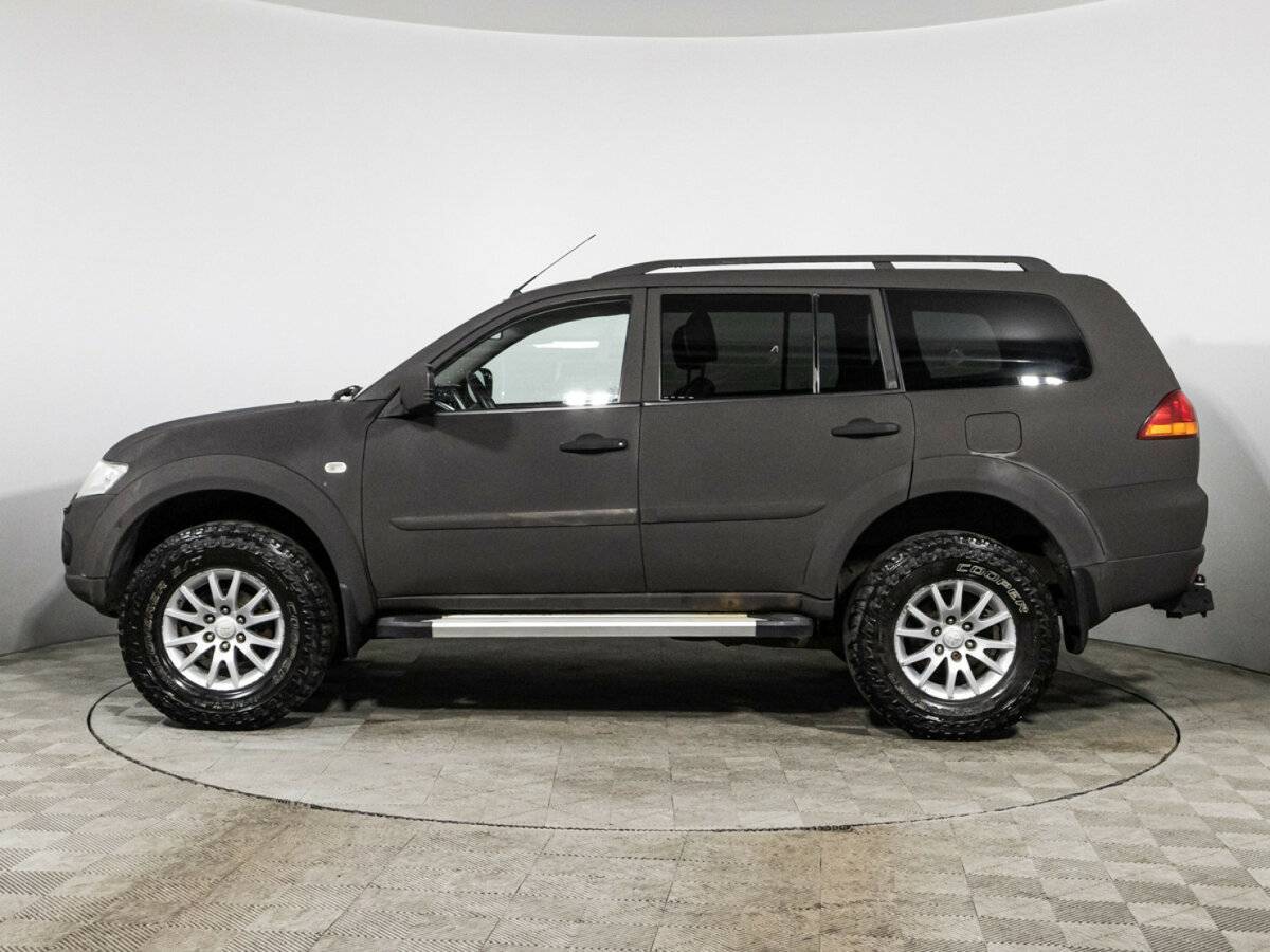 Mitsubishi Pajero Sport с пробегом — 2012 год. Фото: #7