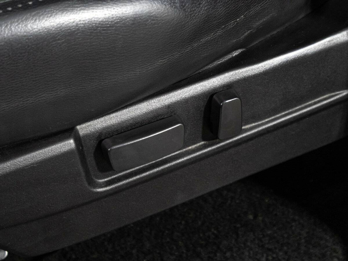 Mitsubishi Pajero Sport с пробегом — 2012 год. Фото: #15