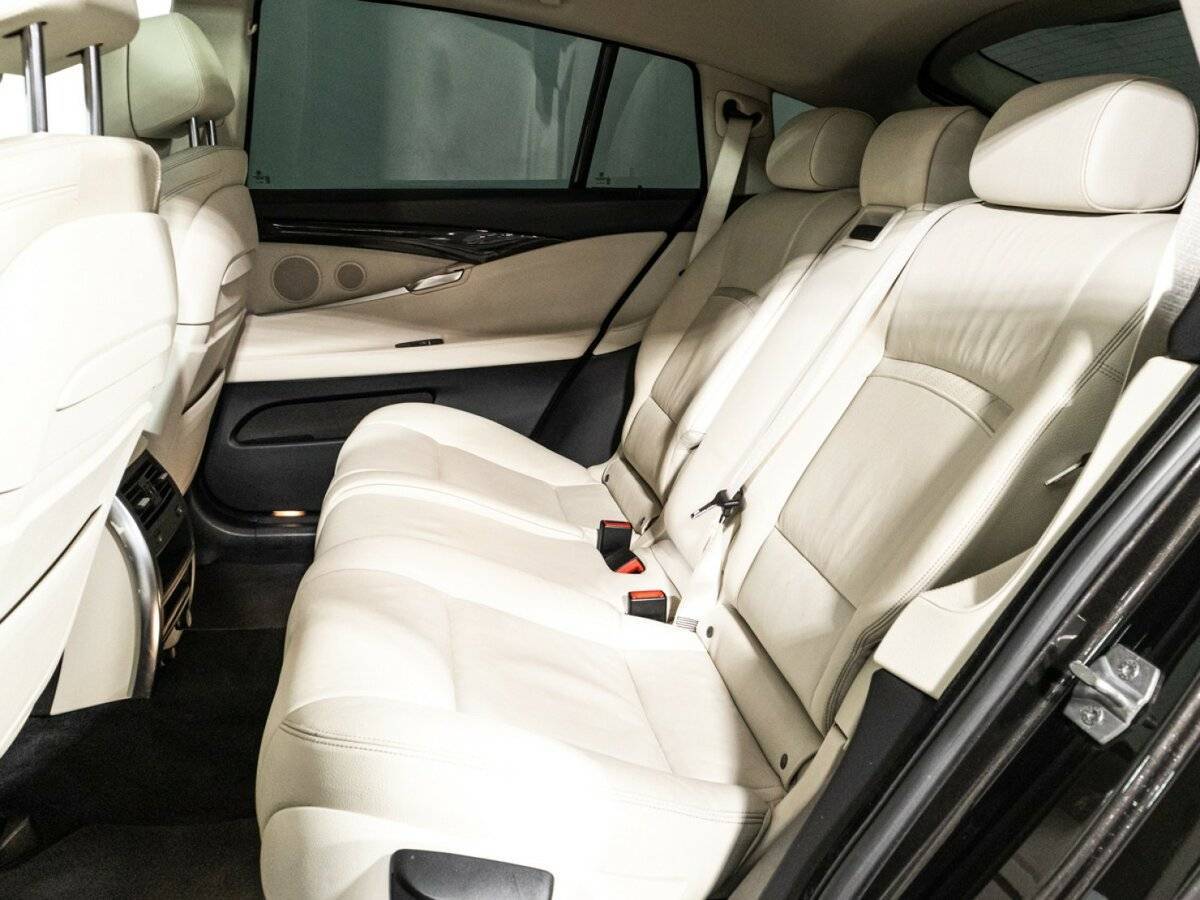 BMW 5 серии с пробегом — 2014 год. Фото: #9