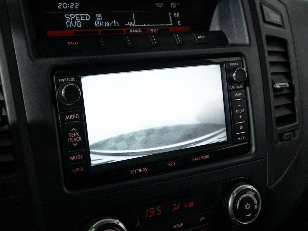 Mitsubishi Pajero с пробегом — 2012 год. Фото: #16