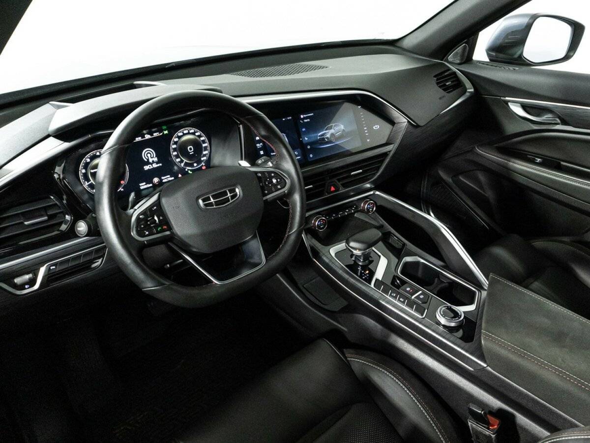 Geely Tugella с пробегом — 2023 год. Фото: #10