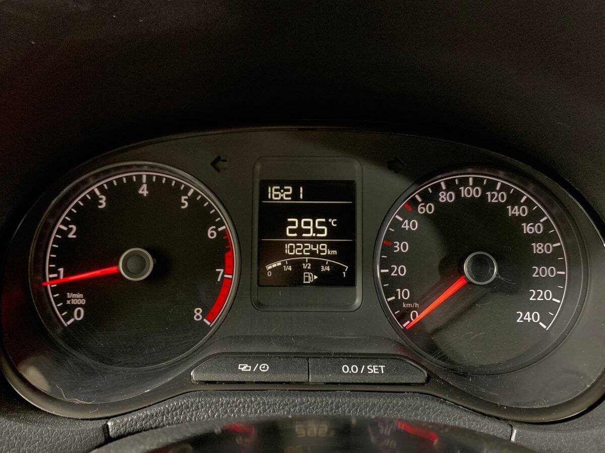 Volkswagen Polo с пробегом — 2019 год. Фото: #13