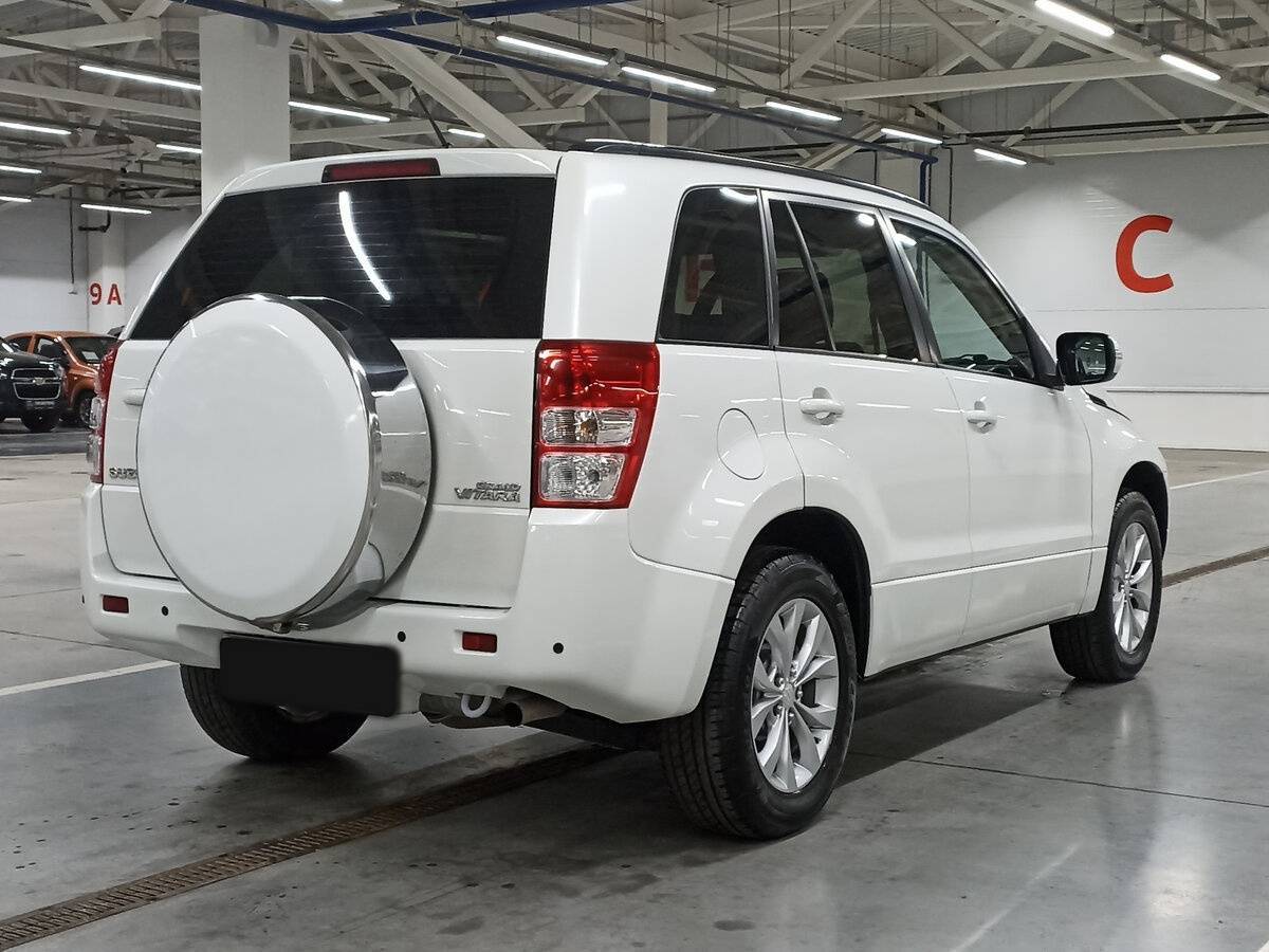 Suzuki Grand Vitara с пробегом — 2013 год. Фото: #4