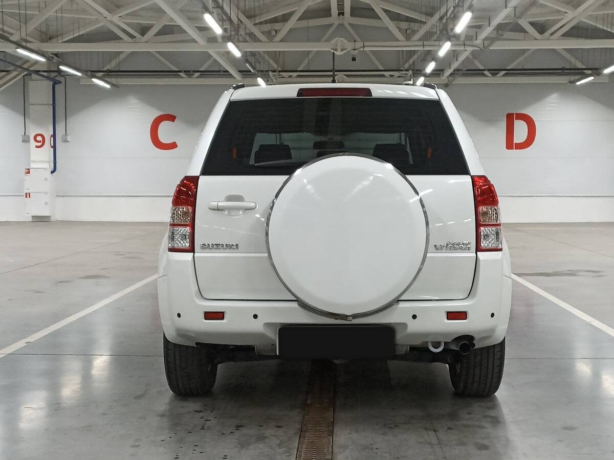 Suzuki Grand Vitara с пробегом — 2013 год. Фото: #5