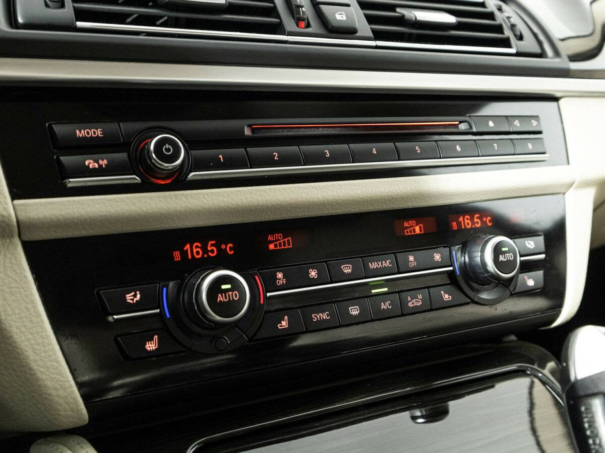 BMW 5 серии с пробегом — 2016 год. Фото: #22