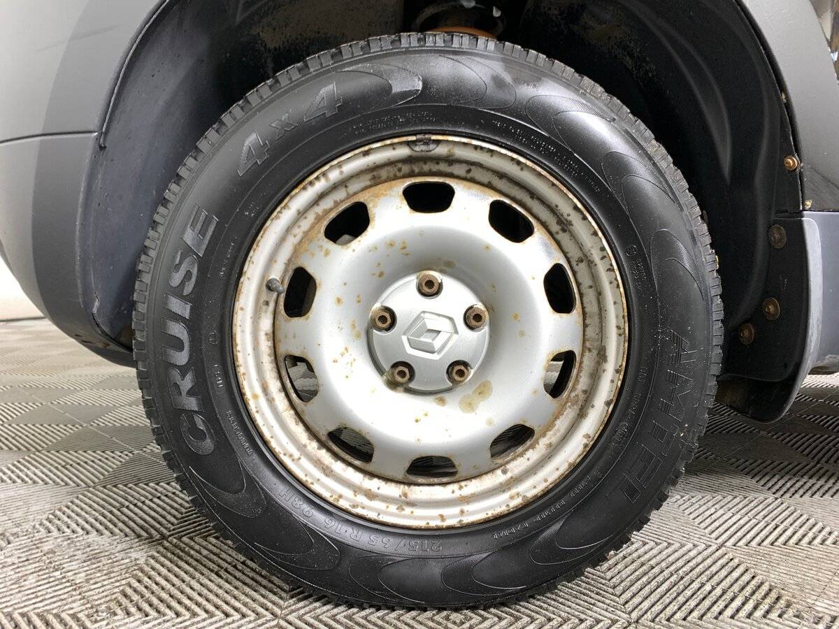 Renault Duster с пробегом — 2013 год. Фото: #8