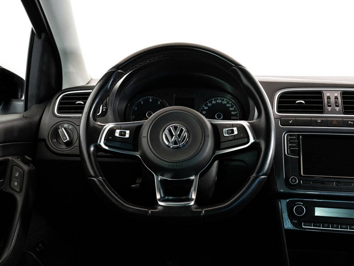 Volkswagen Polo с пробегом — 2019 год. Фото: #10