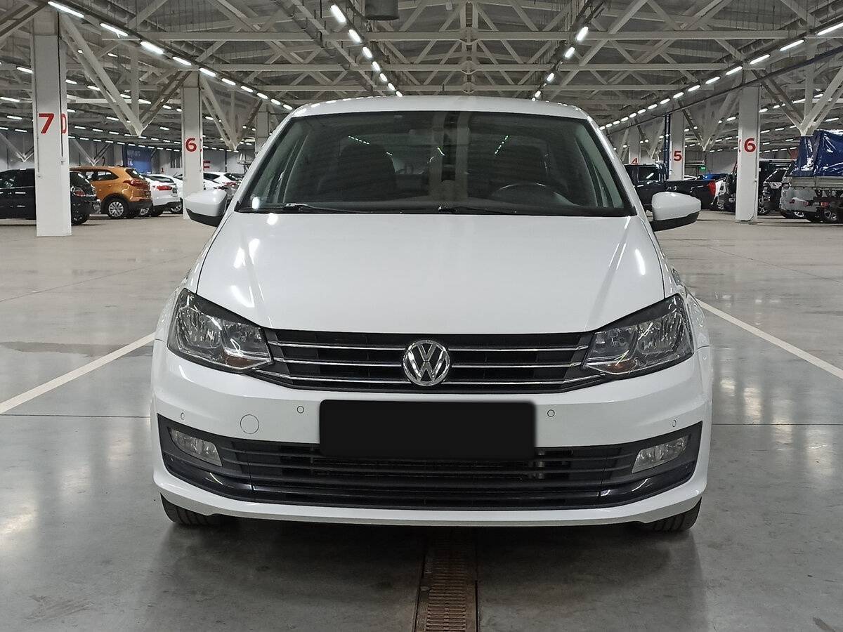 Volkswagen Polo с пробегом — 2018 год. Фото: #1