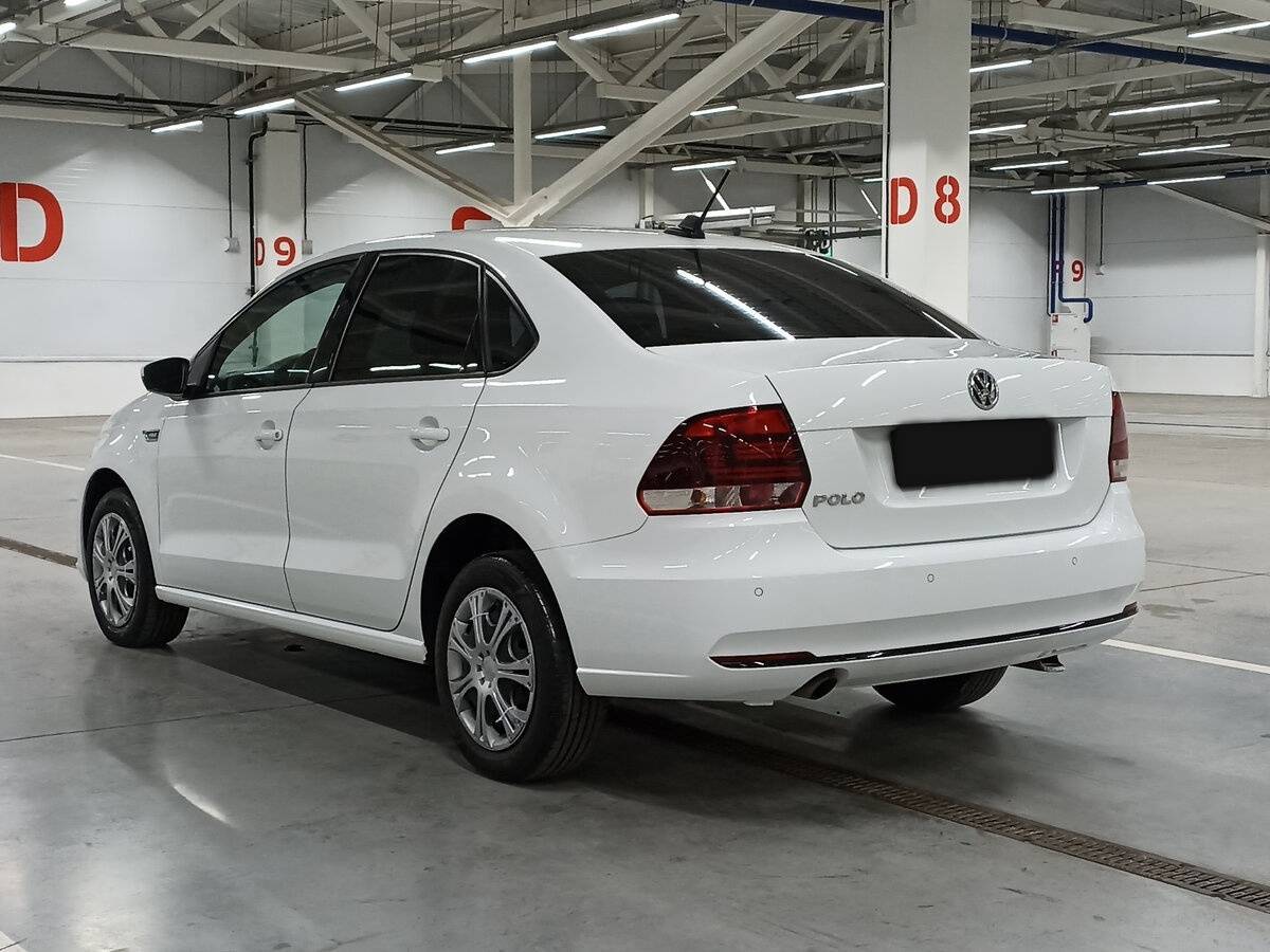 Volkswagen Polo с пробегом — 2018 год. Фото: #6