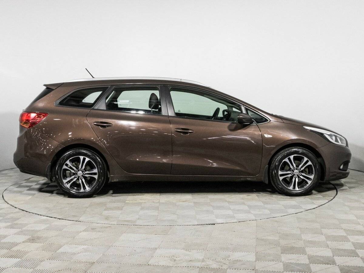 Kia Ceed с пробегом — 2013 год. Фото: #3