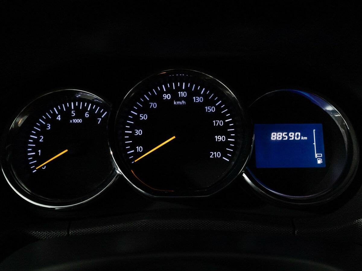 Renault Duster с пробегом — 2018 год. Фото: #11