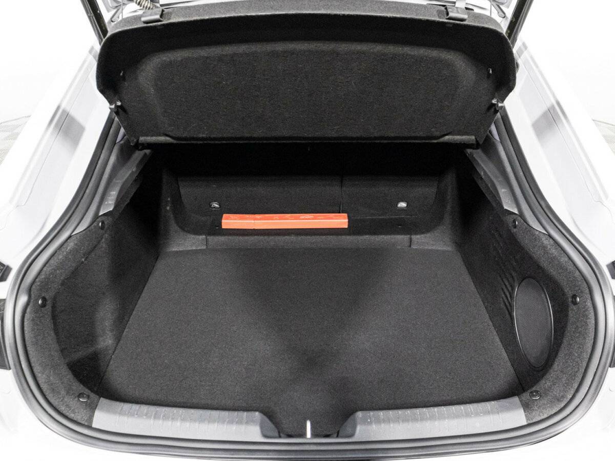 Changan UNI-V с пробегом — 2023 год. Фото: #13