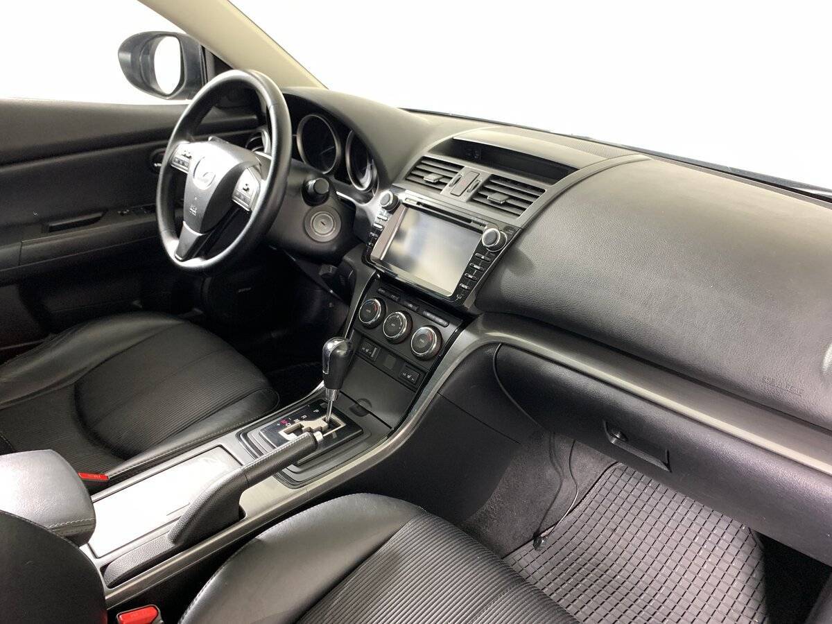 Mazda 6 с пробегом — 2012 год. Фото: #12