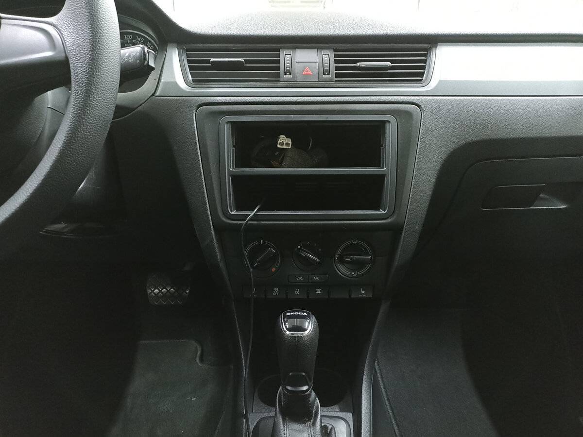 Skoda Rapid с пробегом — 2018 год. Фото: #14