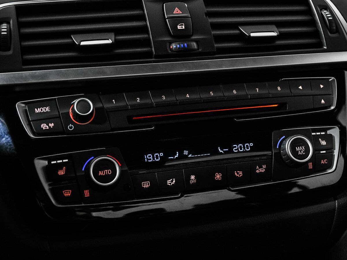 BMW 3 серии с пробегом — 2016 год. Фото: #18