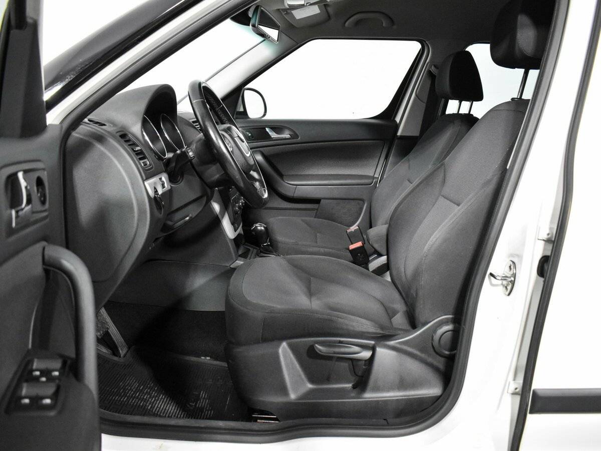 Skoda Yeti с пробегом — 2013 год. Фото: #9