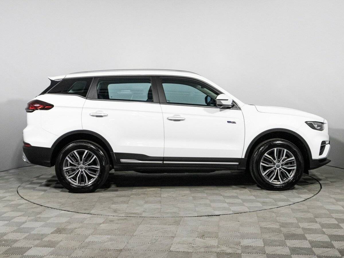 Geely Atlas Pro с пробегом — 2023 год. Фото: #3