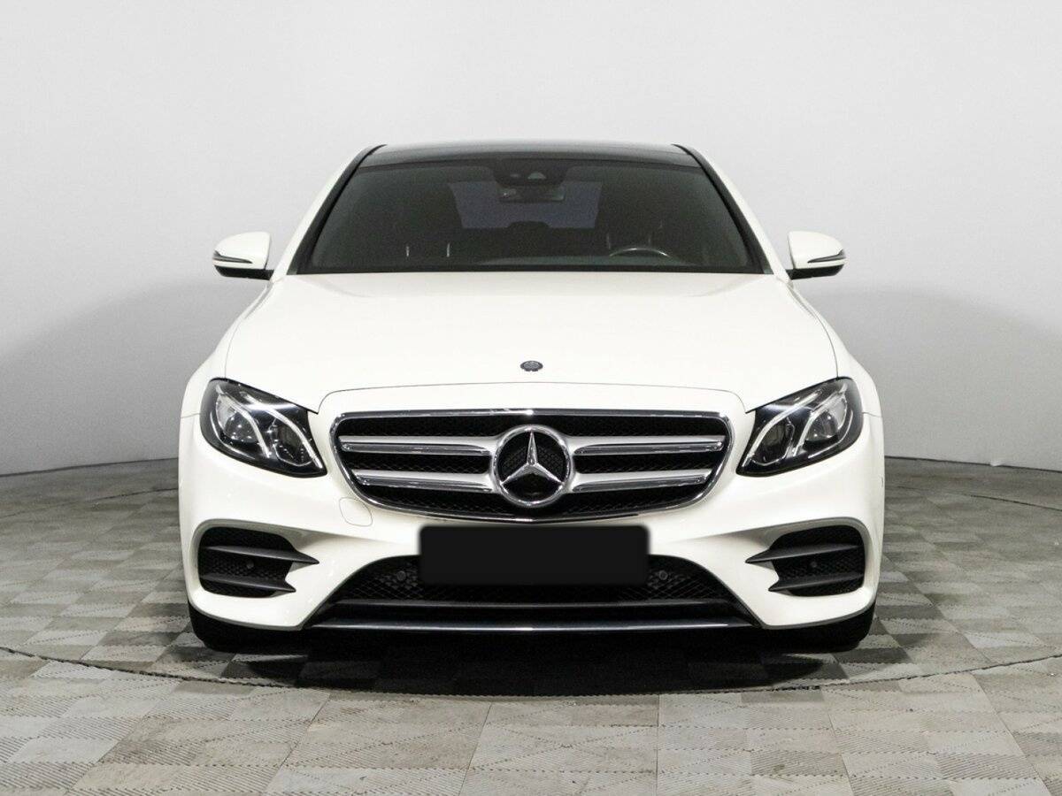 Mercedes-Benz E-Класс с пробегом — 2016 год. Фото: #1