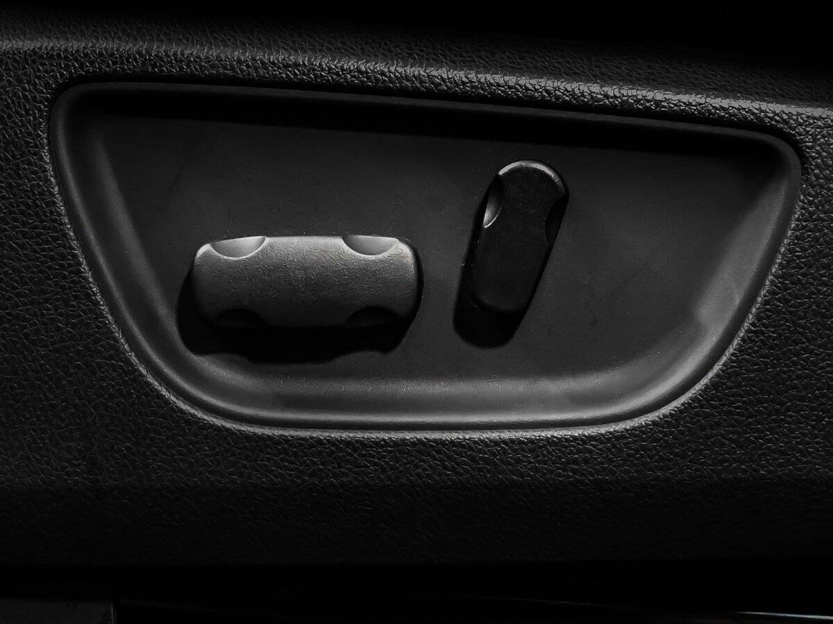 Mitsubishi Pajero Sport с пробегом — 2017 год. Фото: #14