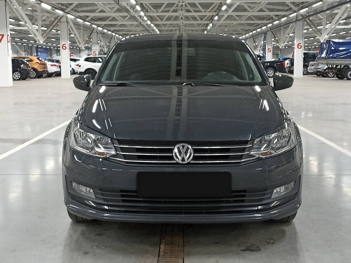 Volkswagen Polo с пробегом — 2018 год. Фото: #1