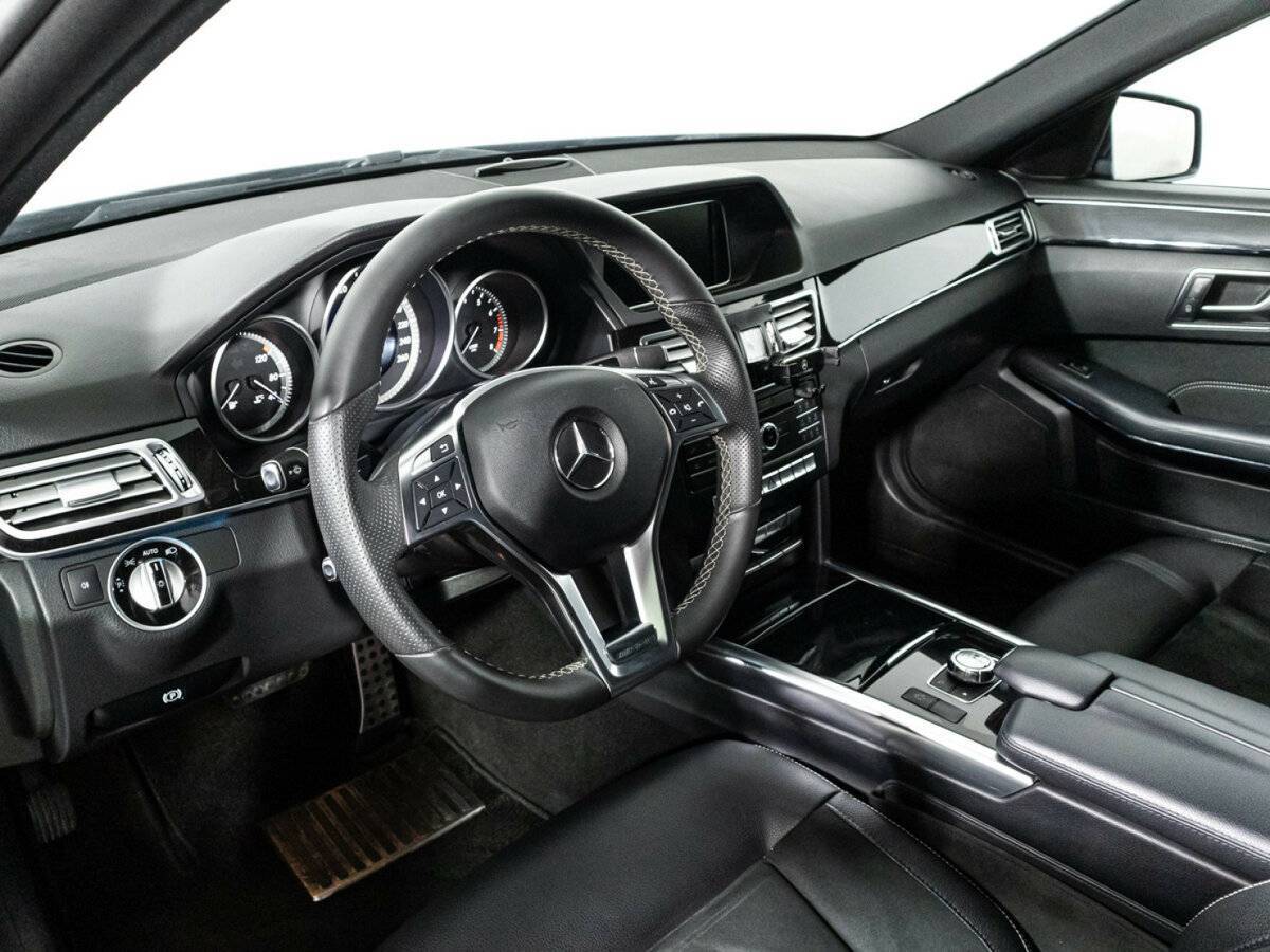 Mercedes-Benz E-Класс с пробегом — 2015 год. Фото: #10