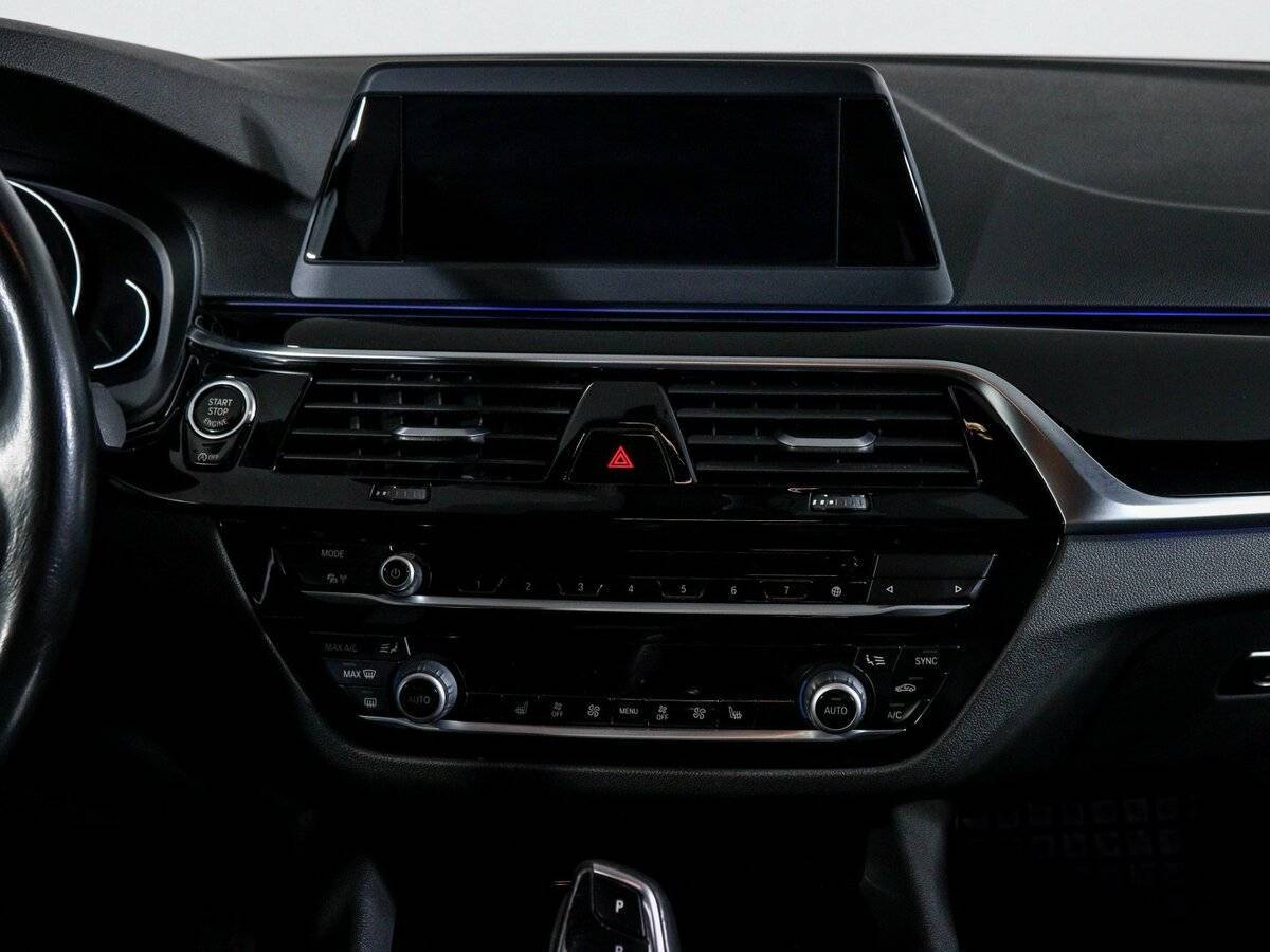 BMW 5 серии с пробегом — 2018 год. Фото: #12