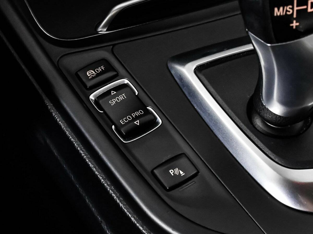 BMW 3 серии с пробегом — 2015 год. Фото: #15