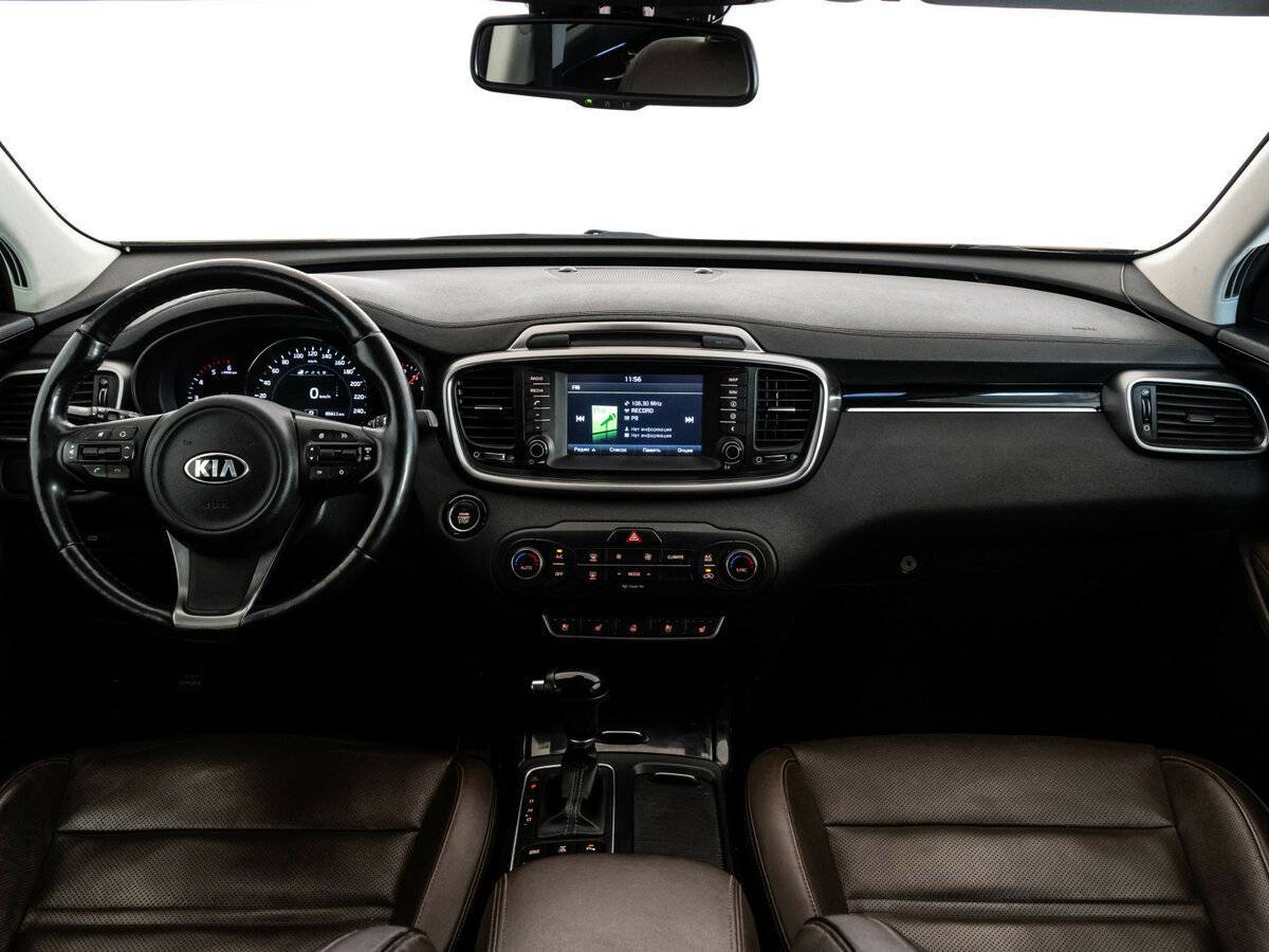 Kia Sorento с пробегом — 2015 год. Фото: #9